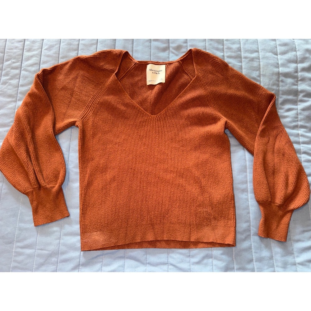 Abercrombie & Fitch Ribbed V-Neck Balloon Sleeve Sweater Rust Orange XS